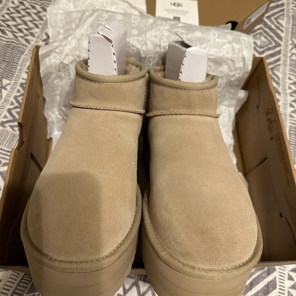 UGG - Ultra mini platform Ugg - Picture 5 of 7